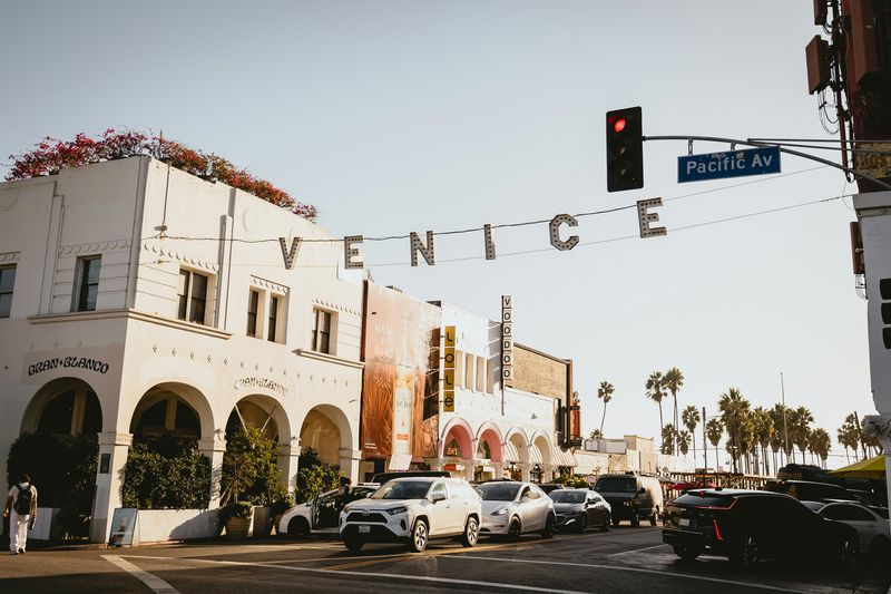 venic street